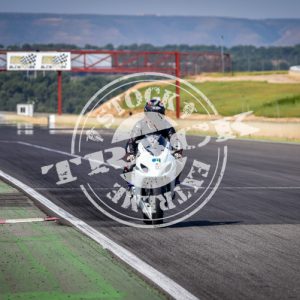 MOT_2437