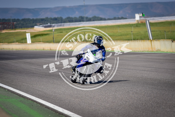 MOT_2697