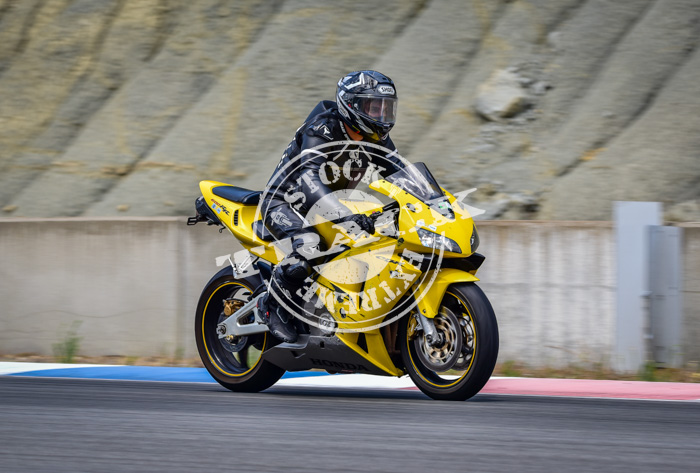 MOT_2681