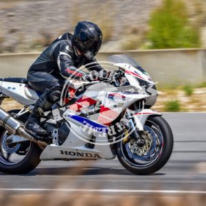 MOT_3098