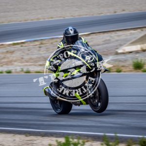 MOT_3320