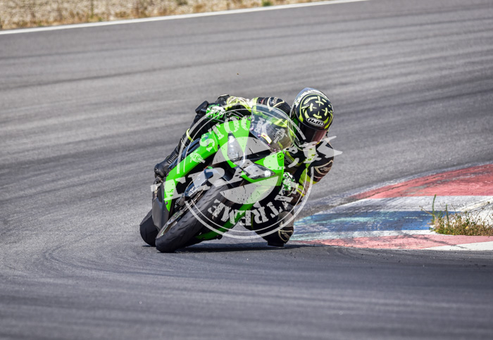 MOT_3375