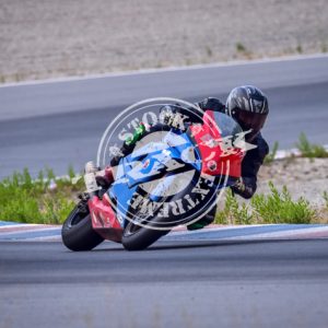 MOT_3413