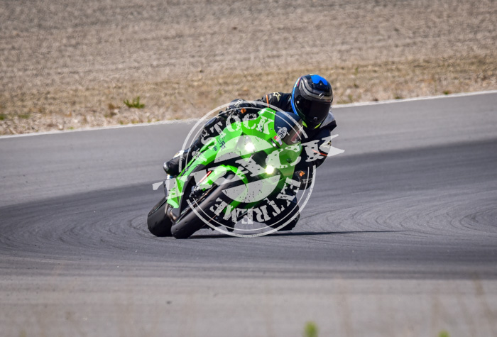 MOT_3475