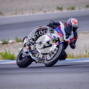 MOT_3554