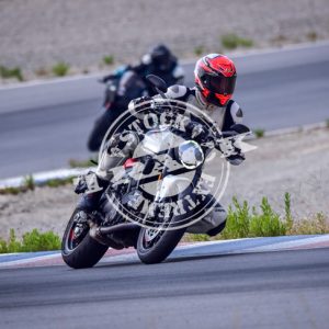 MOT_3643