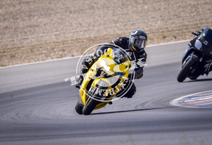 MOT_3673