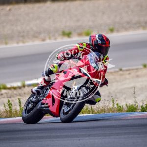 MOT_3735