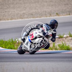 MOT_3764