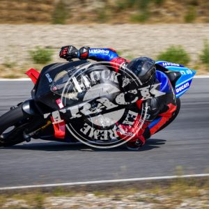 MOT_3832