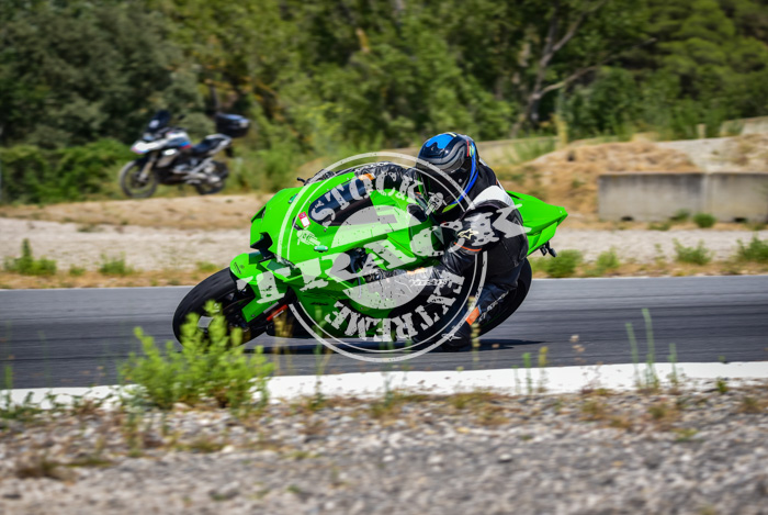 MOT_3856