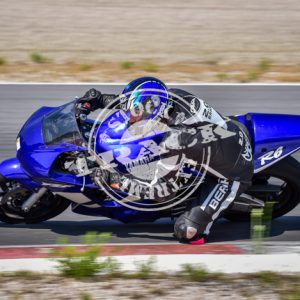 MOT_3880