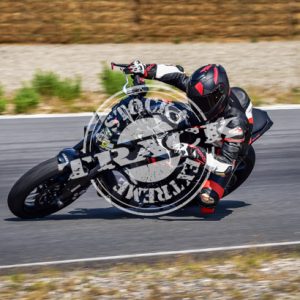 MOT_3887