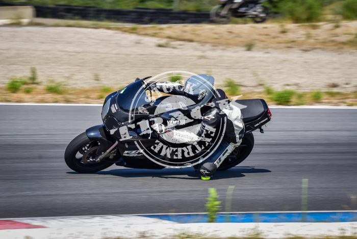 MOT_3925