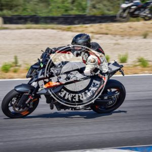MOT_3957