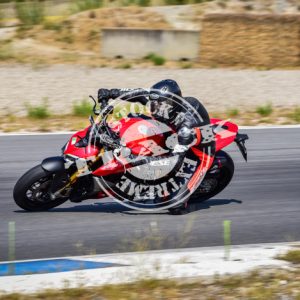 MOT_3962