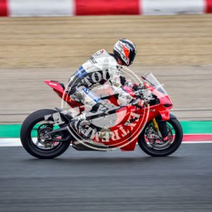 MOT_6841