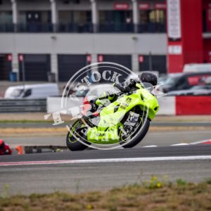 MOT_7049