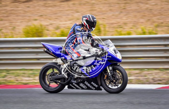 MOT_7585