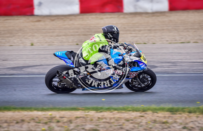MOT_7674