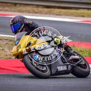 MOT_8135