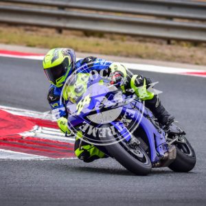 MOT_8136