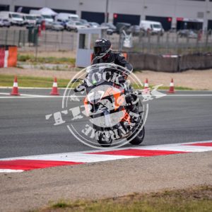 MOT_8330