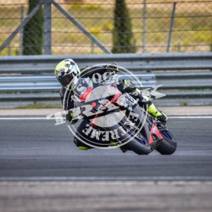 MOT_8574