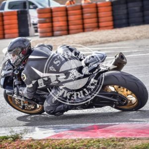 MOT_8881