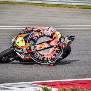 MOT_8883