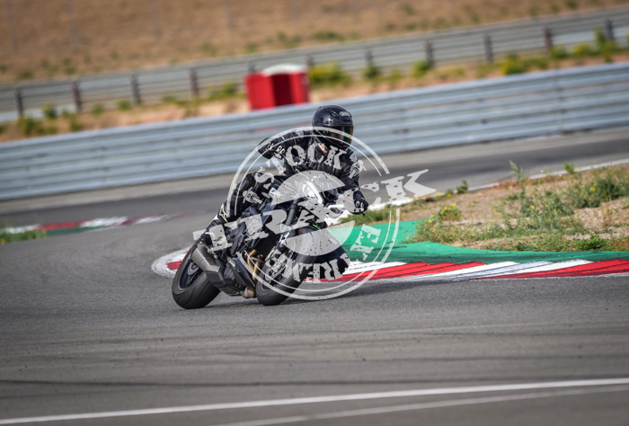MOT_9075